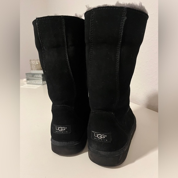 - UGG Women's Downtown Boots Black 8 - Picture 5 of 10